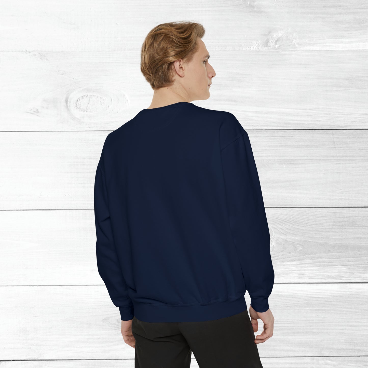 Momma, I'm in love with a criminal - Comfort Colors Sweater