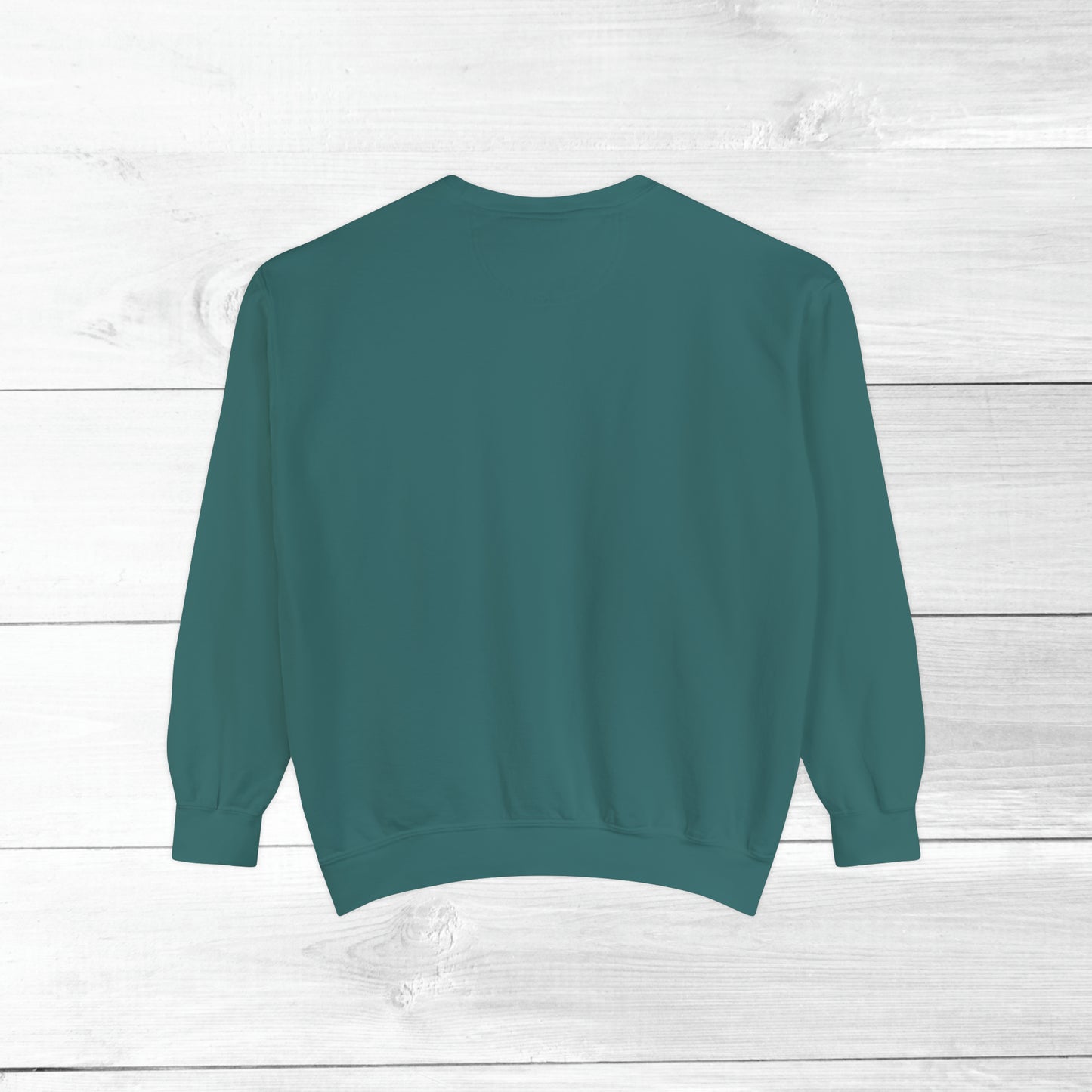 Momma, I'm in love with a criminal - Comfort Colors Sweater