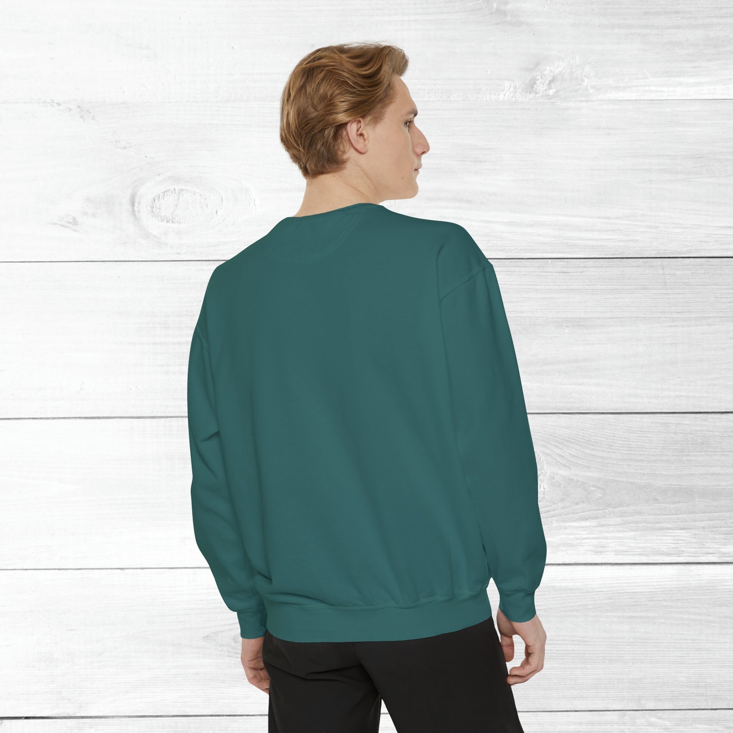 Momma, I'm in love with a criminal - Comfort Colors Sweater