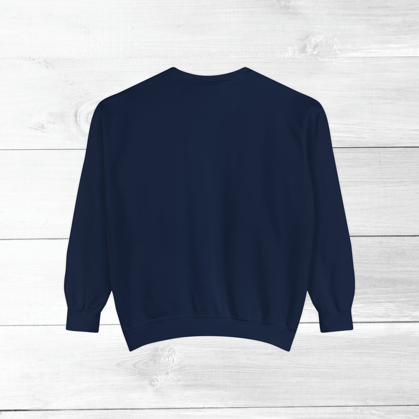 Momma, I'm in love with a criminal - Comfort Colors Sweater