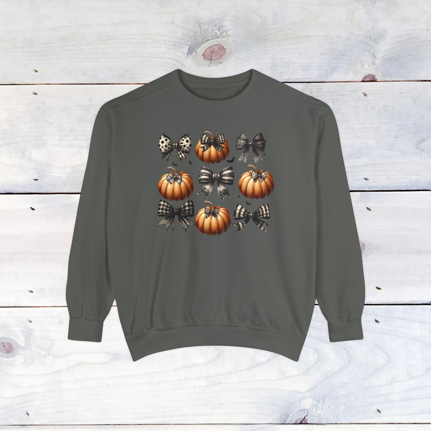 Pumkins and Bows- Comfort Colors Sweater