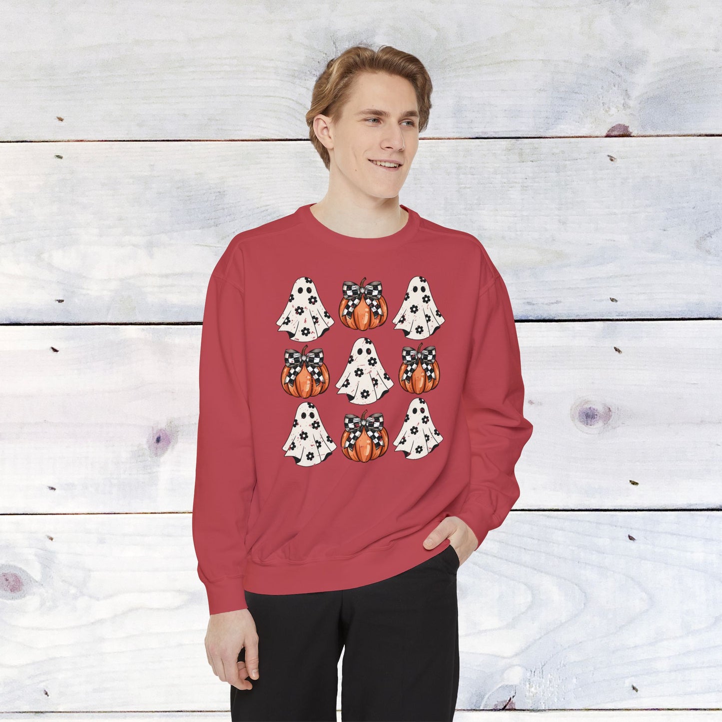 Who needs bows ..when you have pumpkins and ghosts? Comfort Colors Sweater