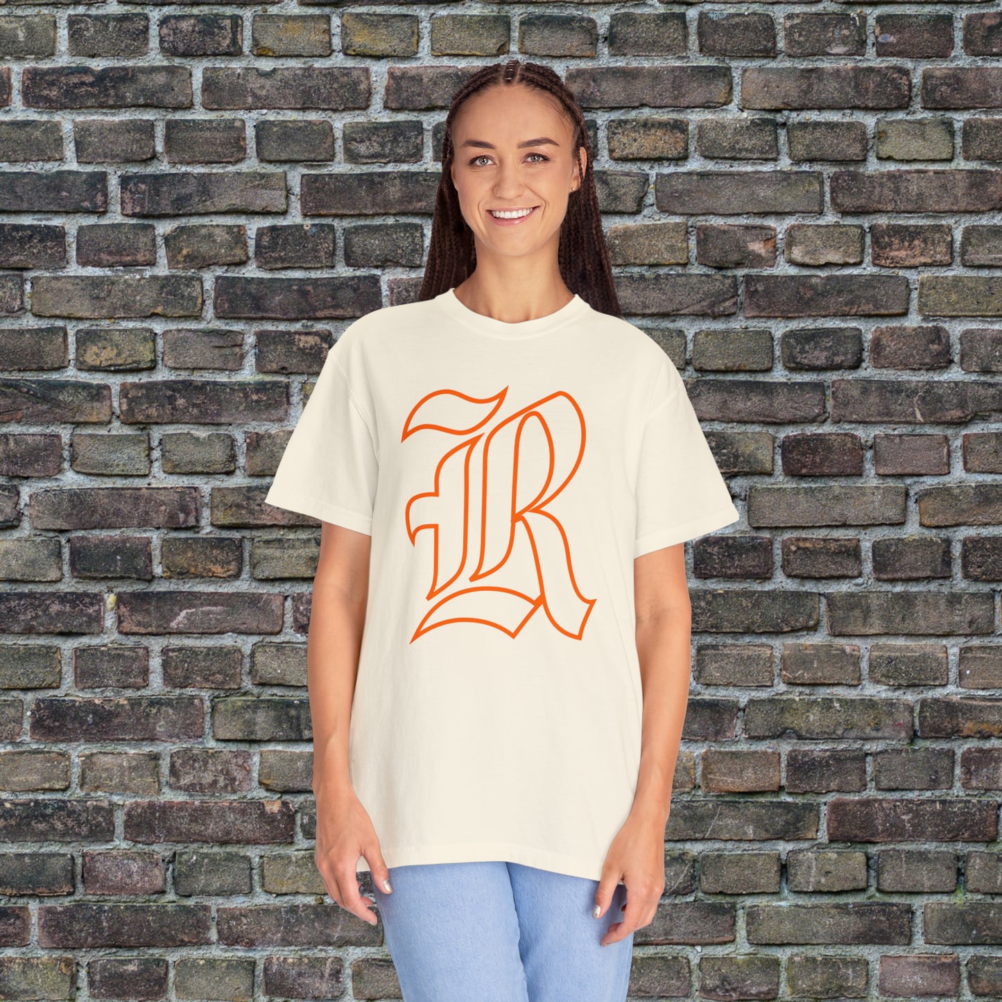 The Original Rockwall R Outline - Comfort Colors T