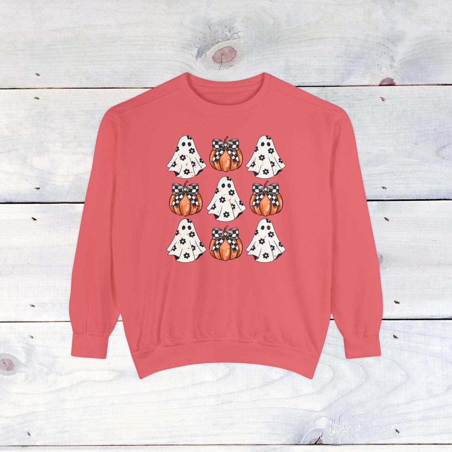 Who needs bows ..when you have pumpkins and ghosts? Comfort Colors Sweater