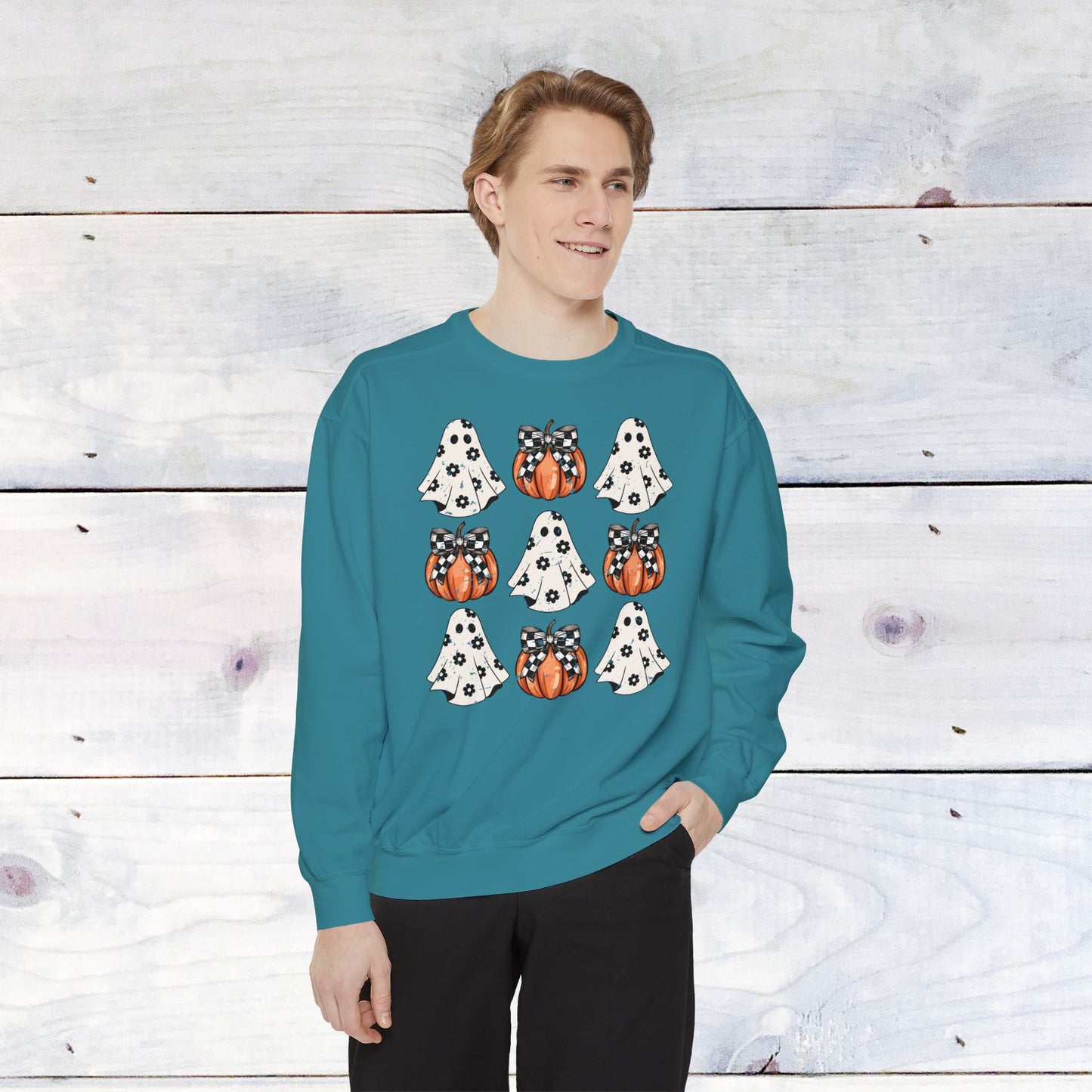 Who needs bows ..when you have pumpkins and ghosts? Comfort Colors Sweater