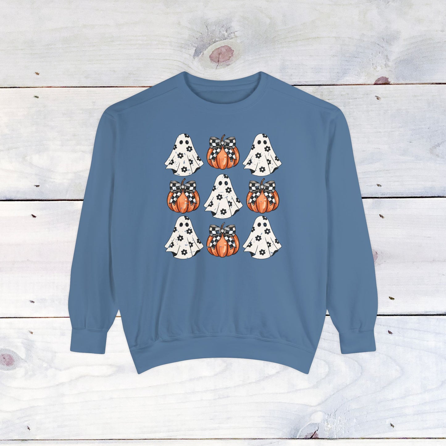 Who needs bows ..when you have pumpkins and ghosts? Comfort Colors Sweater