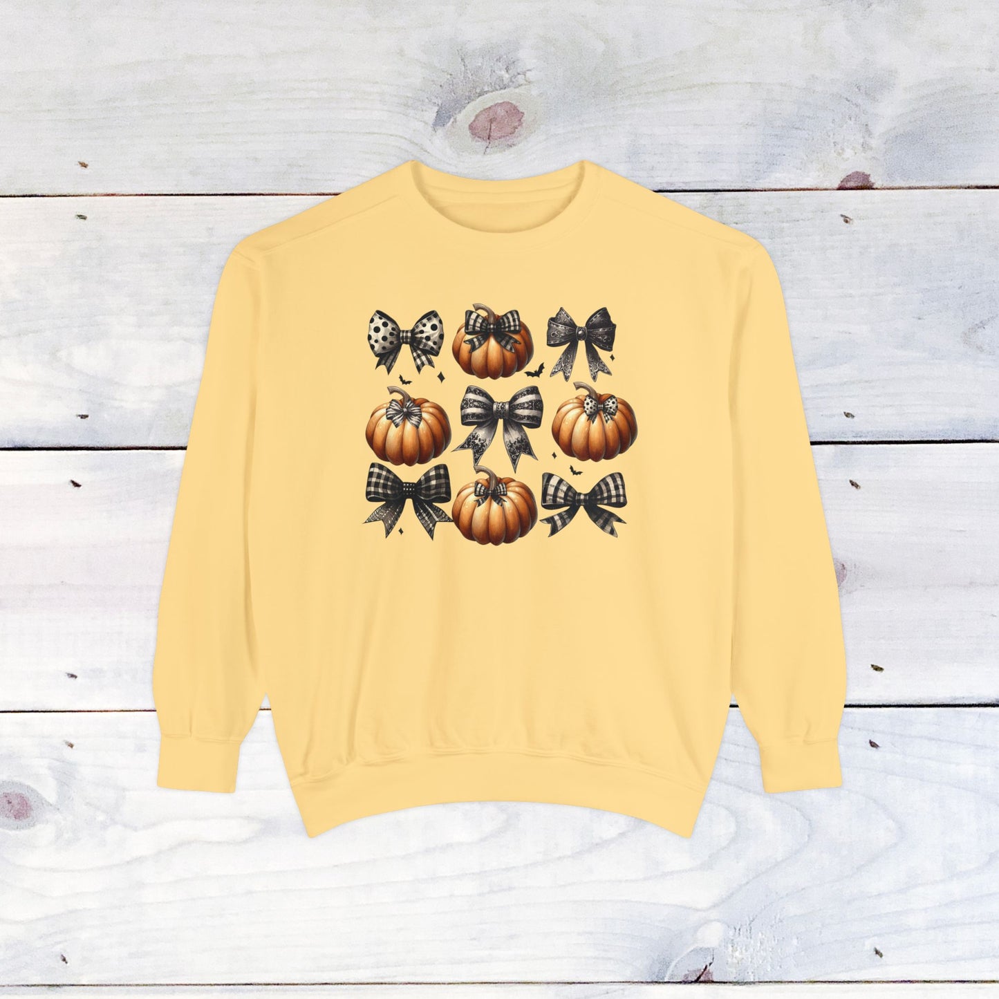 Pumkins and Bows- Comfort Colors Sweater