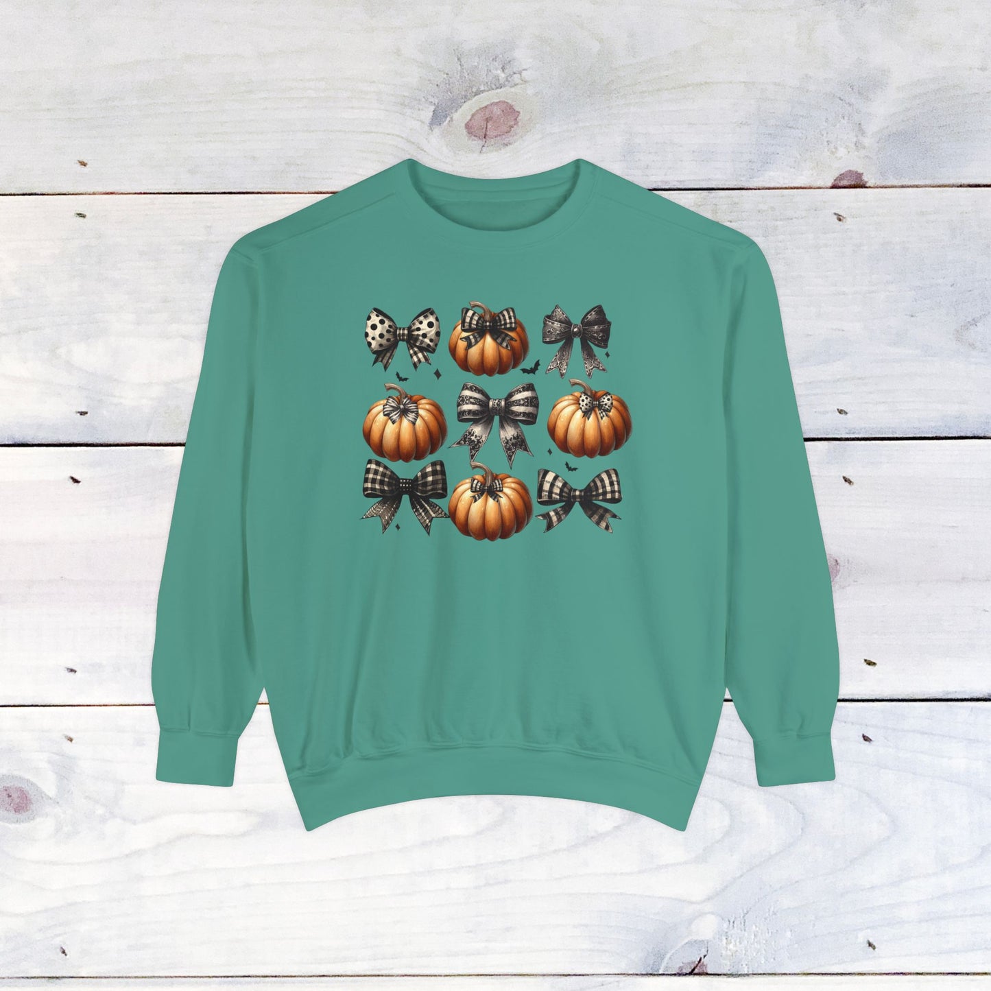 Pumkins and Bows- Comfort Colors Sweater