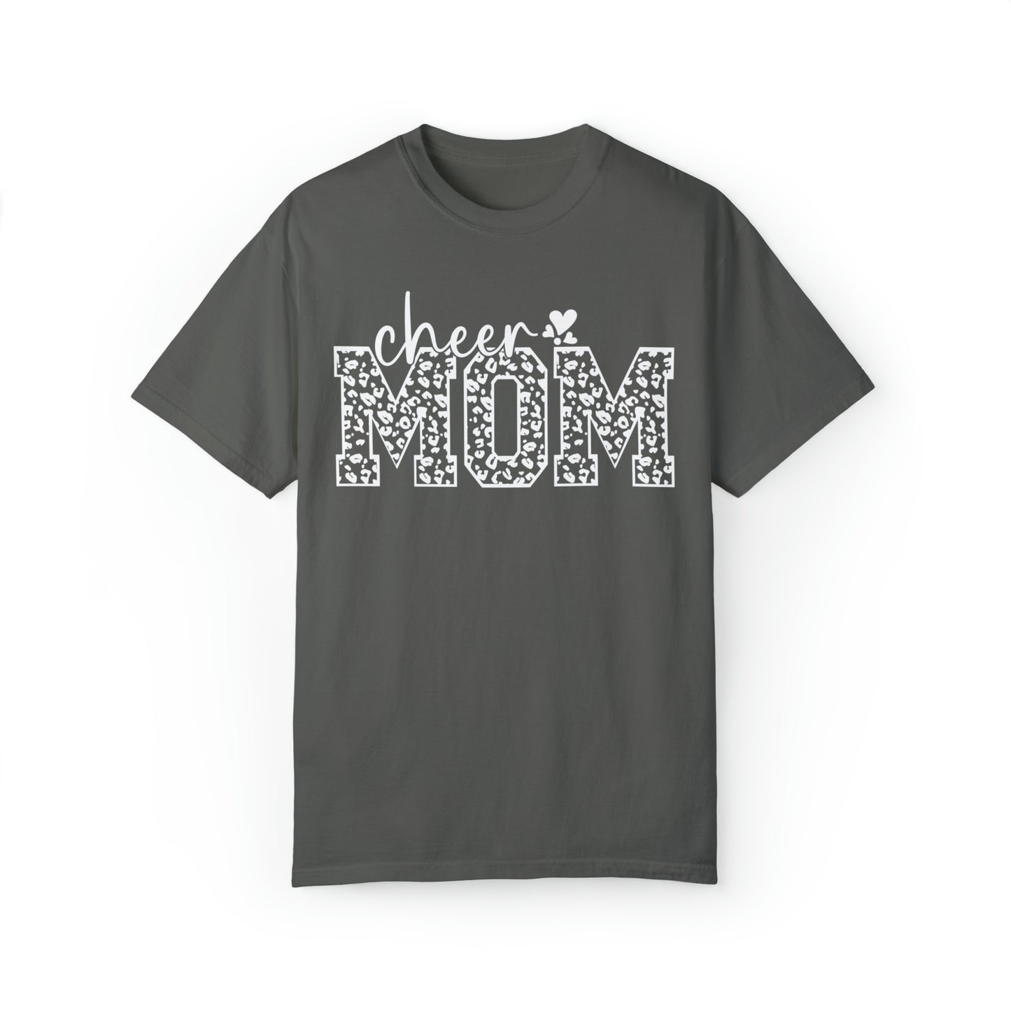 Cheetah Cheer Mom - Comfort Colors T