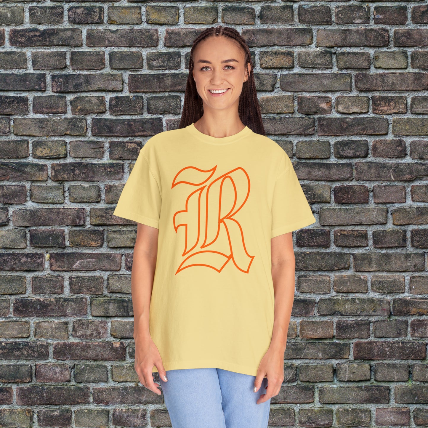 The Original Rockwall R Outline - Comfort Colors T