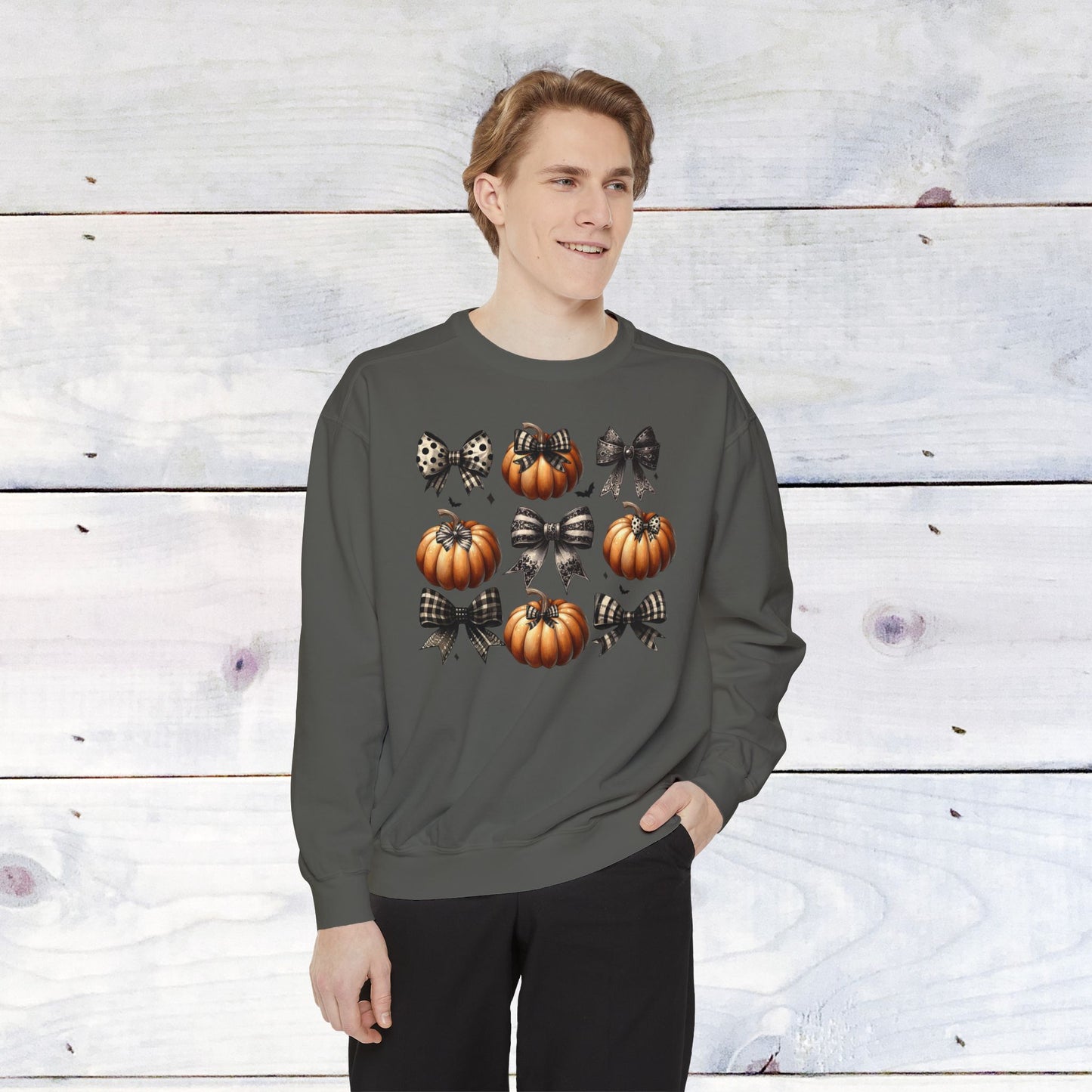Pumkins and Bows- Comfort Colors Sweater