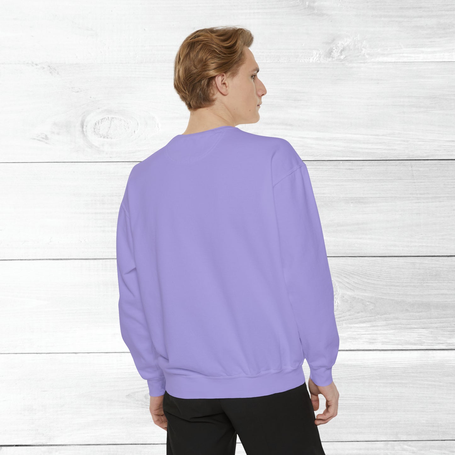 Momma, I'm in love with a criminal - Comfort Colors Sweater
