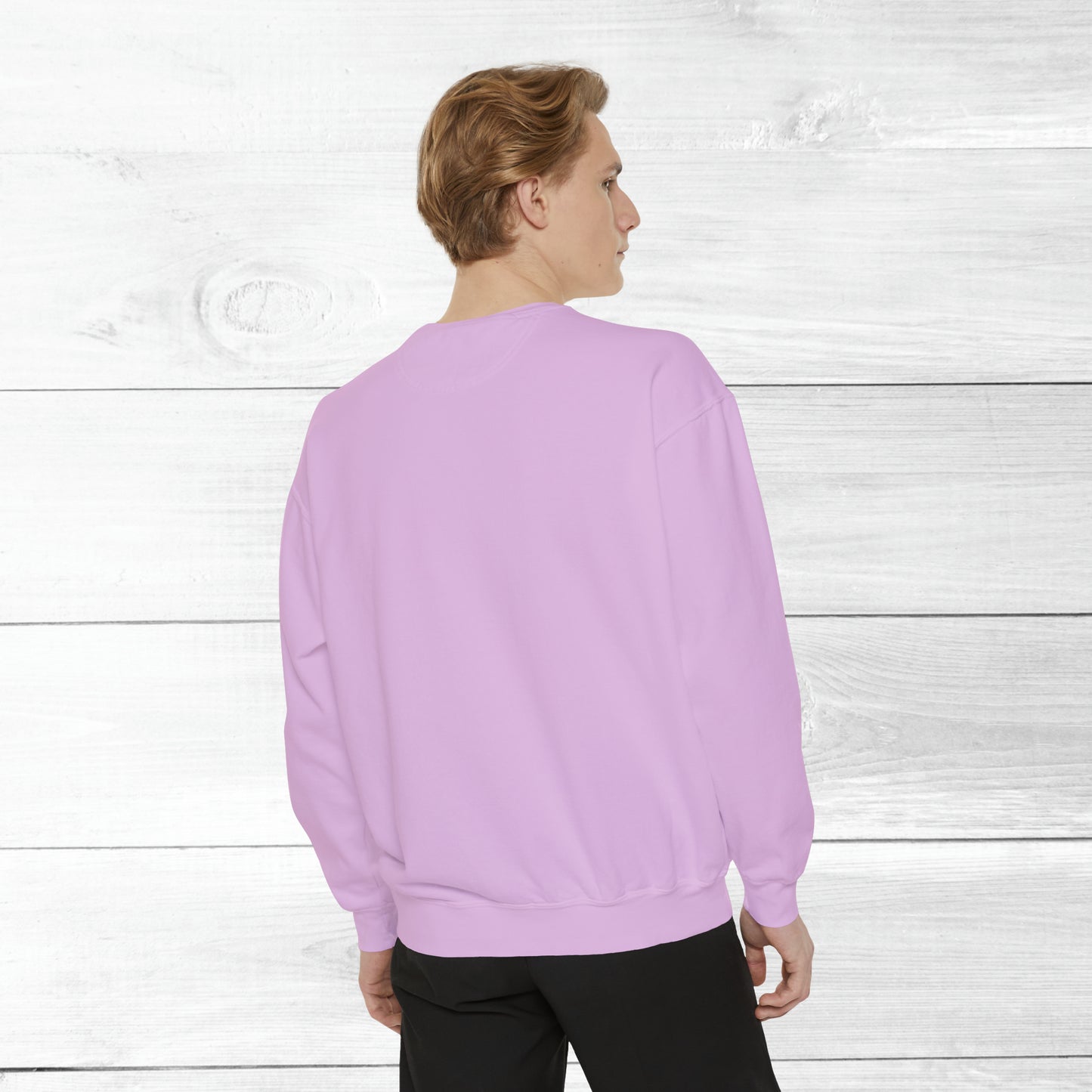 Momma, I'm in love with a criminal - Comfort Colors Sweater