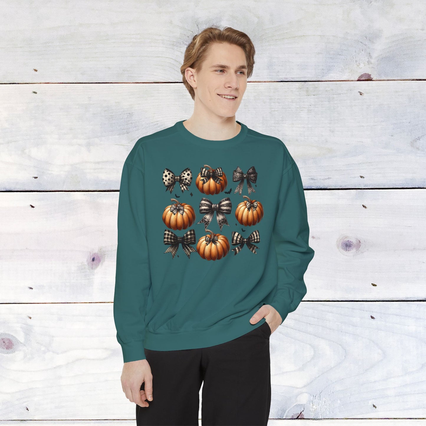 Pumkins and Bows- Comfort Colors Sweater