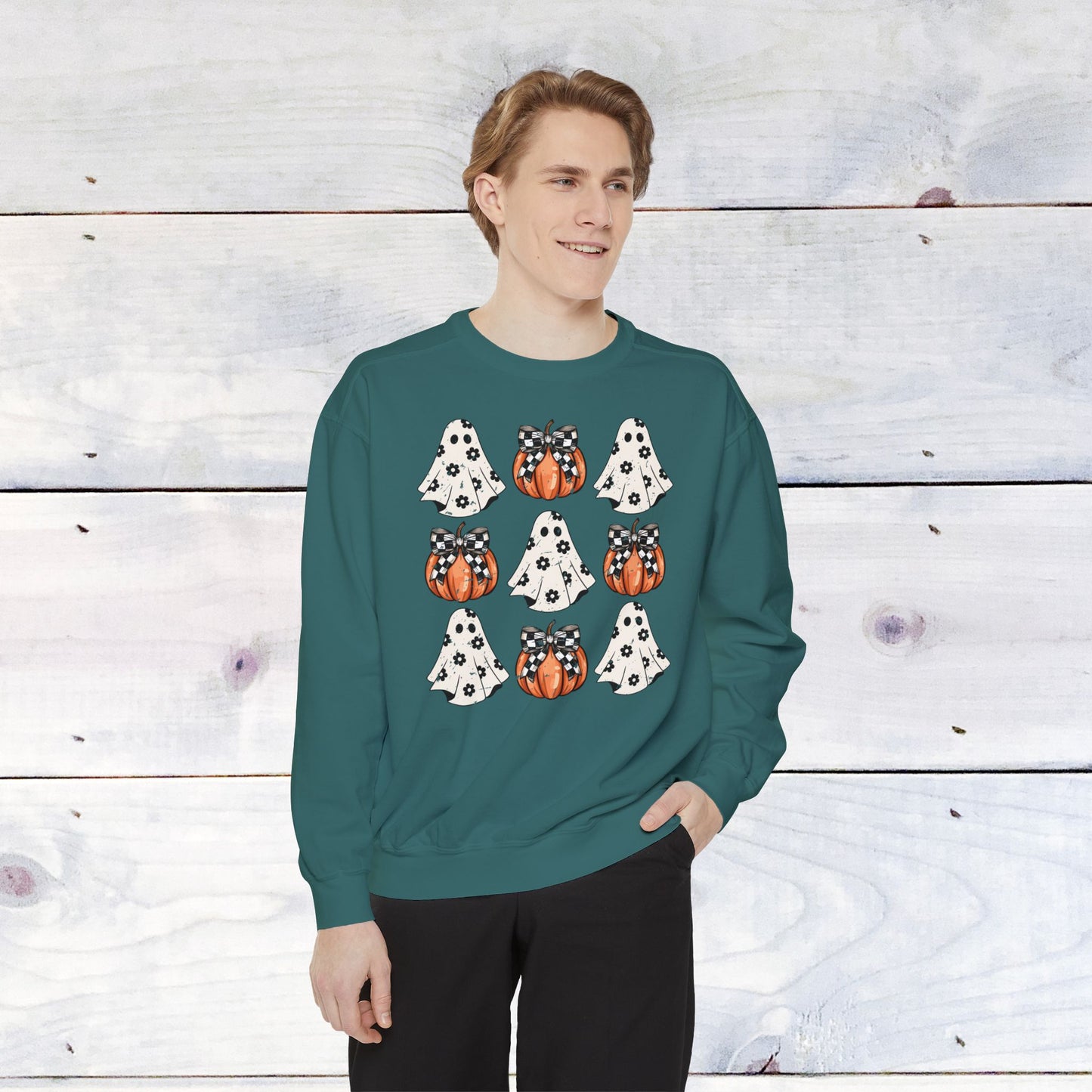 Who needs bows ..when you have pumpkins and ghosts? Comfort Colors Sweater