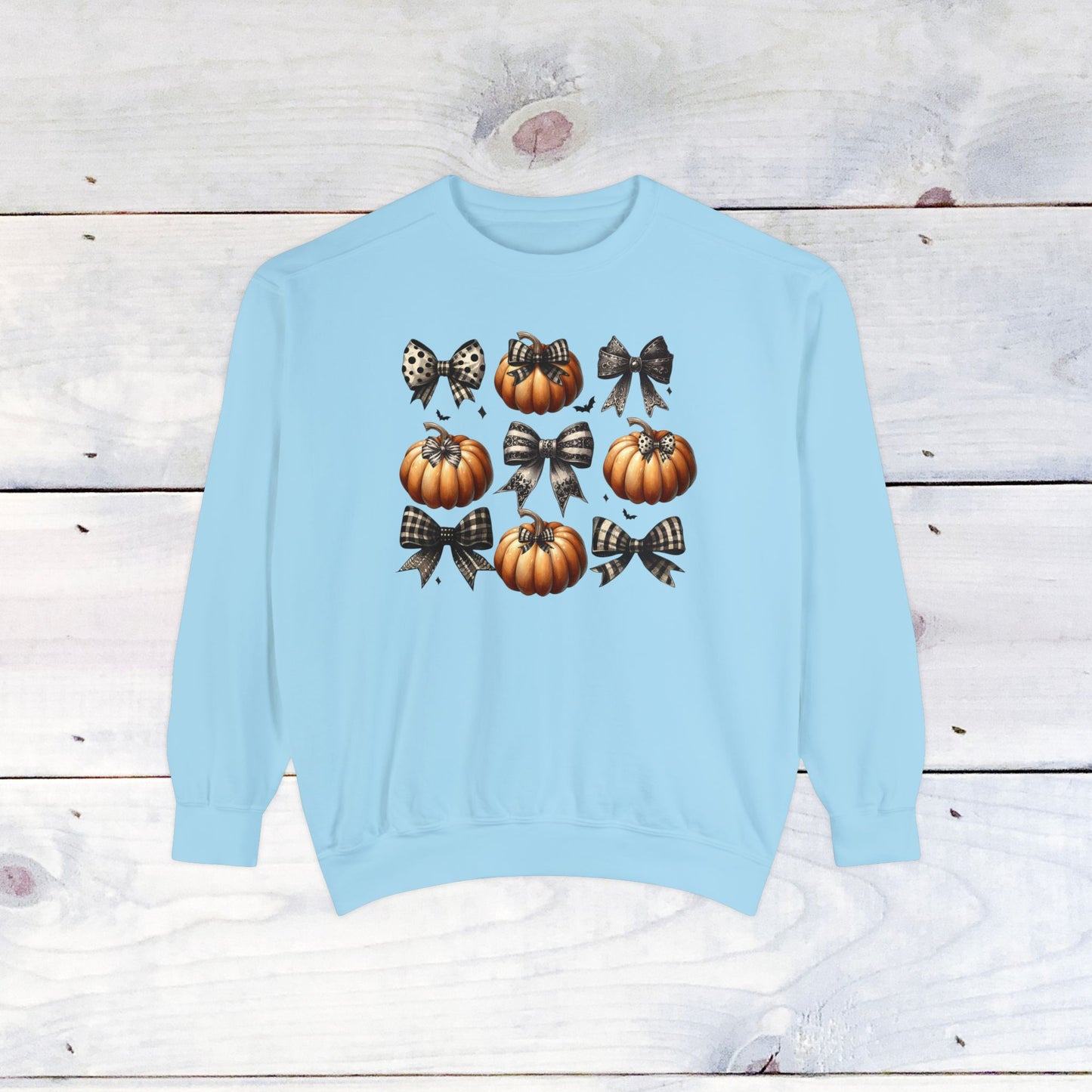 Pumkins and Bows- Comfort Colors Sweater