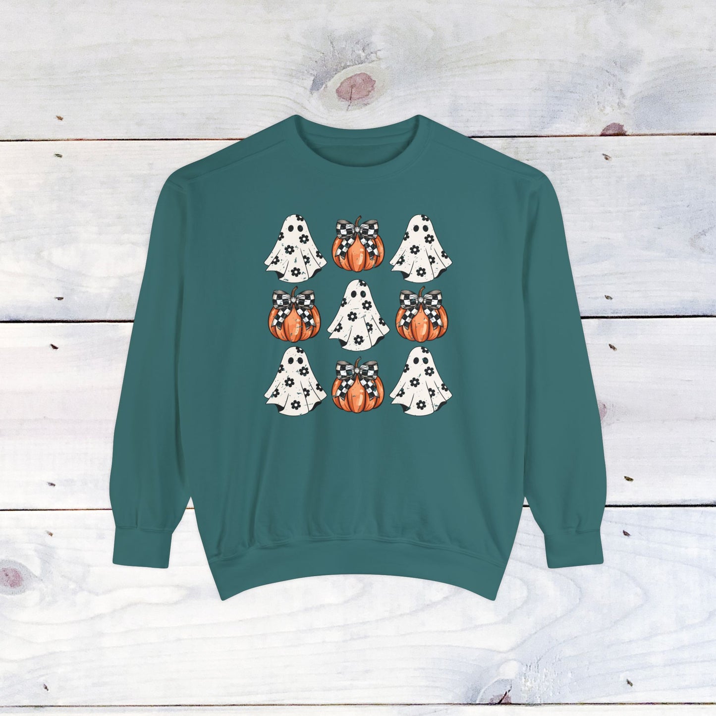 Who needs bows ..when you have pumpkins and ghosts? Comfort Colors Sweater