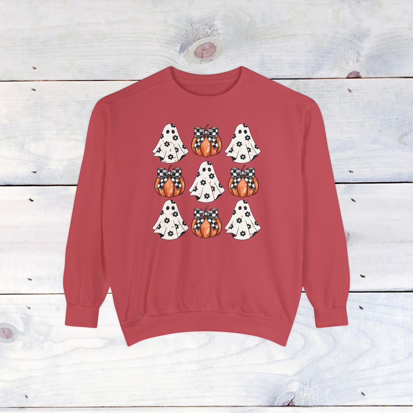 Who needs bows ..when you have pumpkins and ghosts? Comfort Colors Sweater